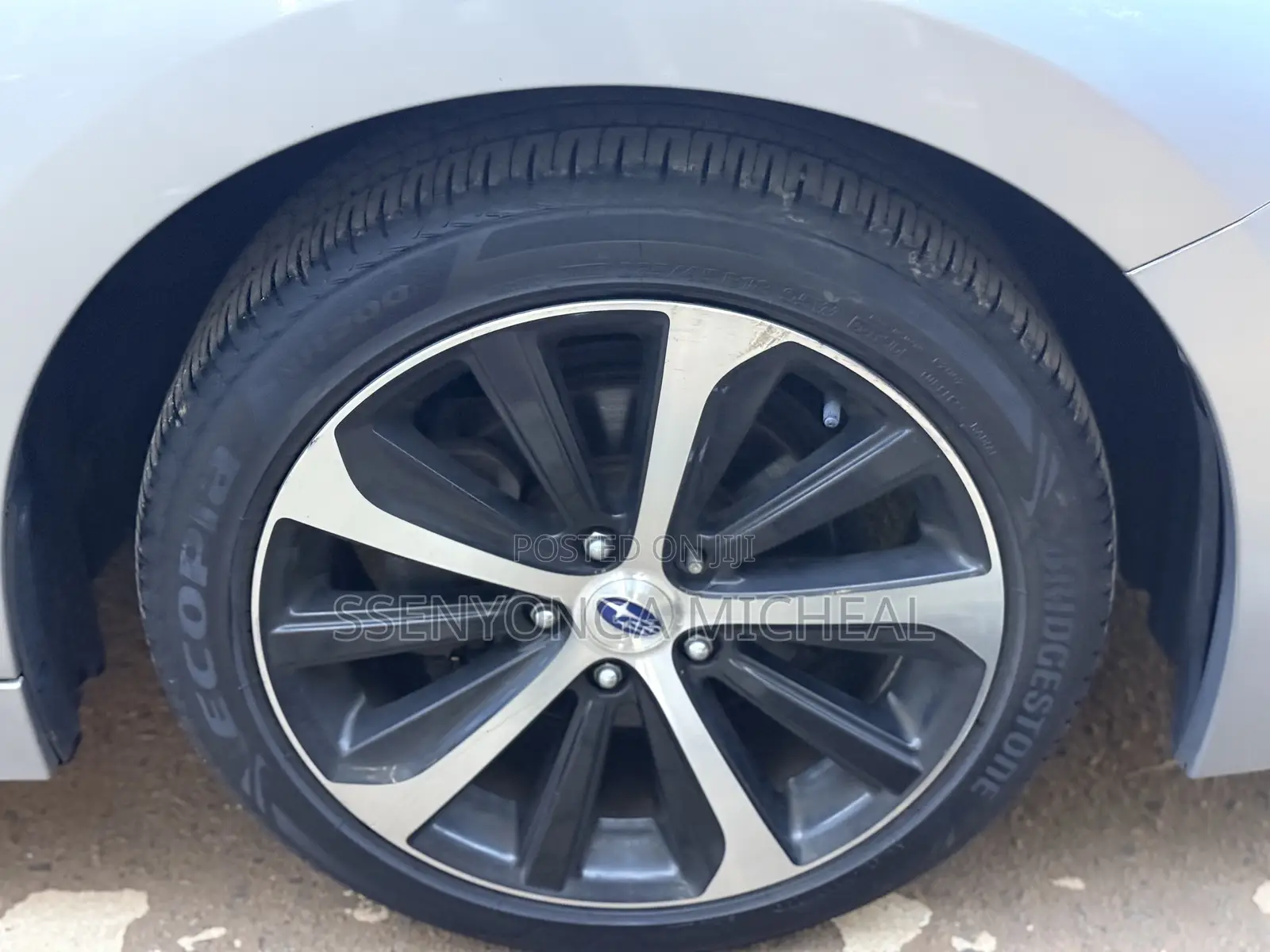 Subaru Legacy 2016 Silver