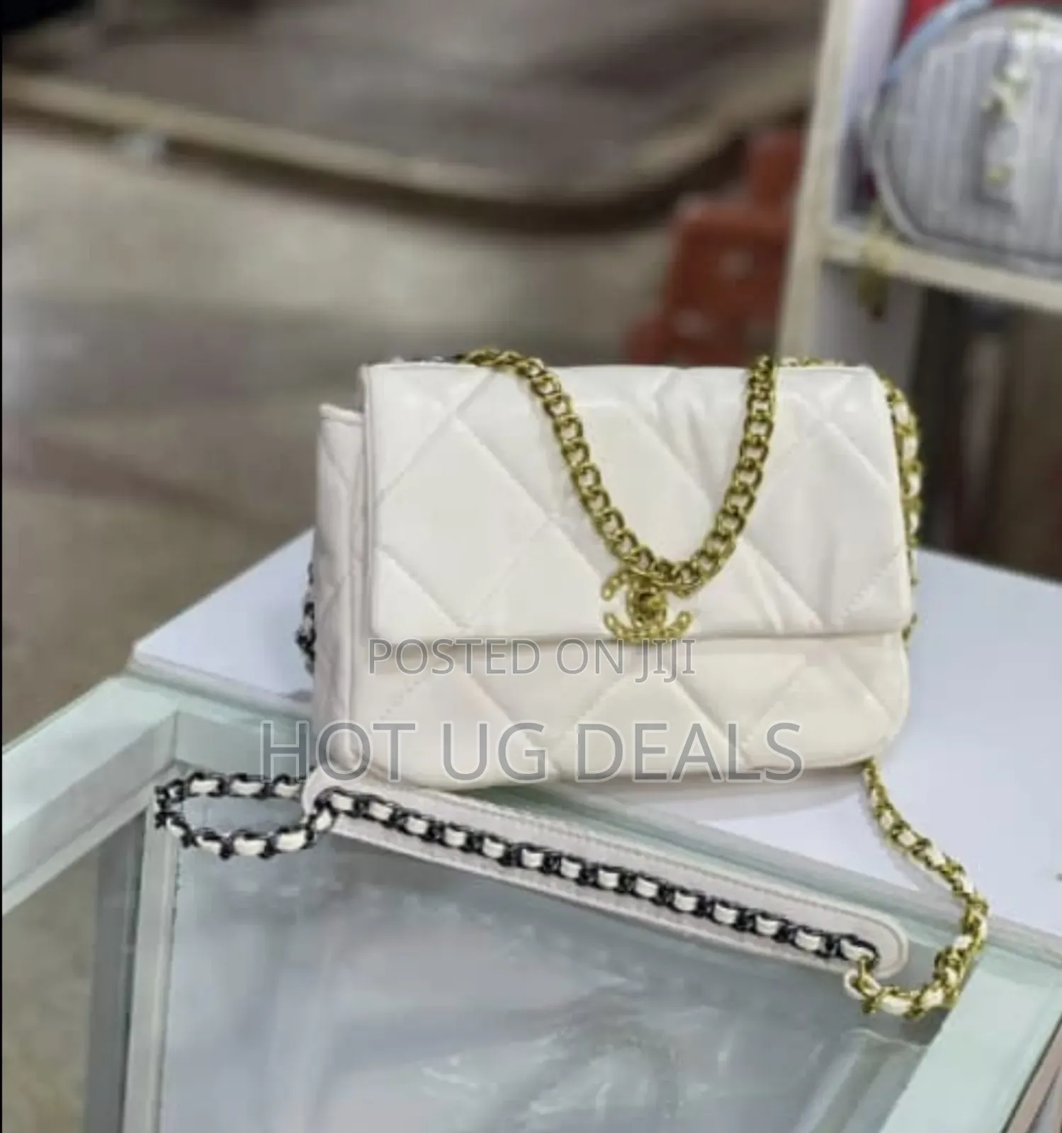 Ladies Classic Handbag