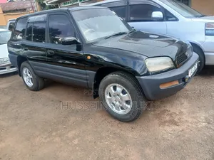 Toyota RAV4 1999 Black