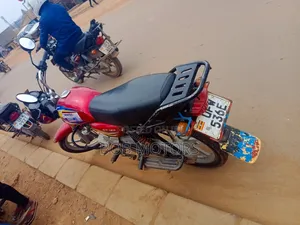 Bajaj CT 110X 2022 Red