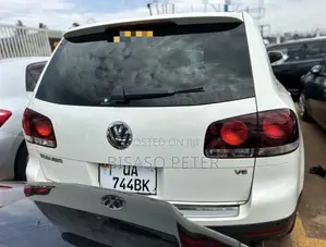 Volkswagen Touareg 2010 White