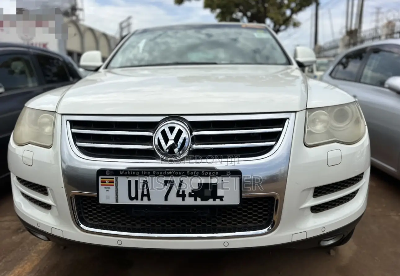 Volkswagen Touareg 2010 White