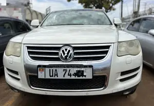 Volkswagen Touareg 2010 White