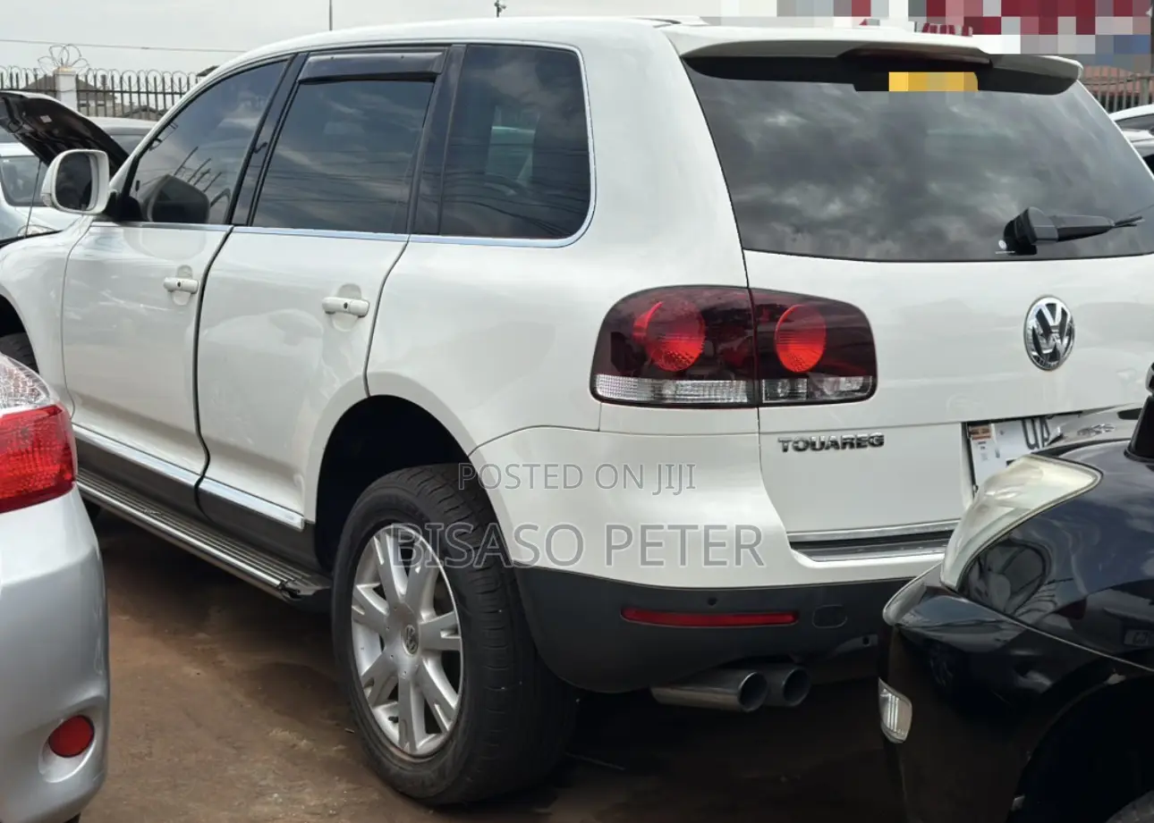 Volkswagen Touareg 2010 White