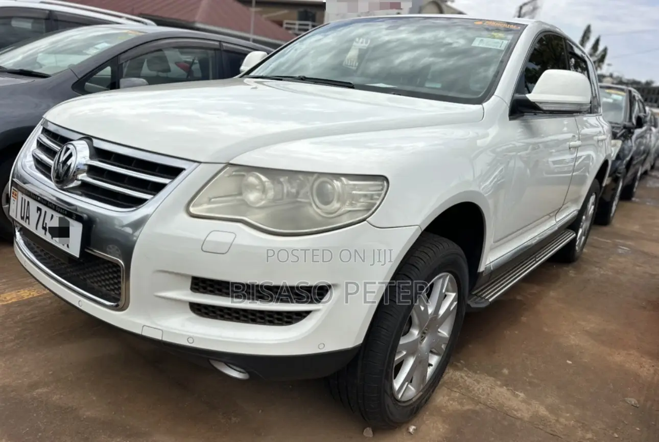 Volkswagen Touareg 2010 White