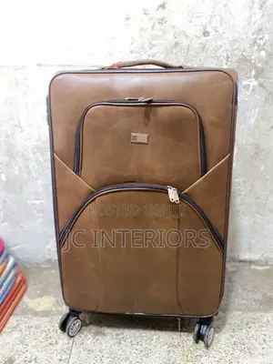 Leather Suitcase - High Quality and Strong - Medium Size