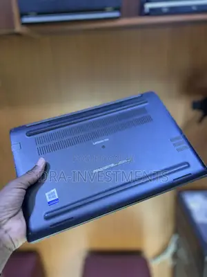 New Laptop Dell Latitude 7390 16GB Intel Core i7 SSD 256GB