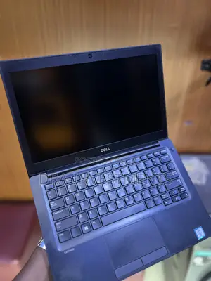 New Laptop Dell Latitude 7390 16GB Intel Core i7 SSD 256GB