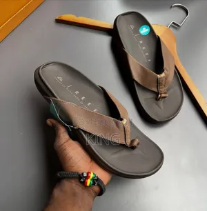 Solemate Reef Sandals