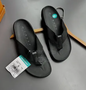 Solemate Reef Sandals