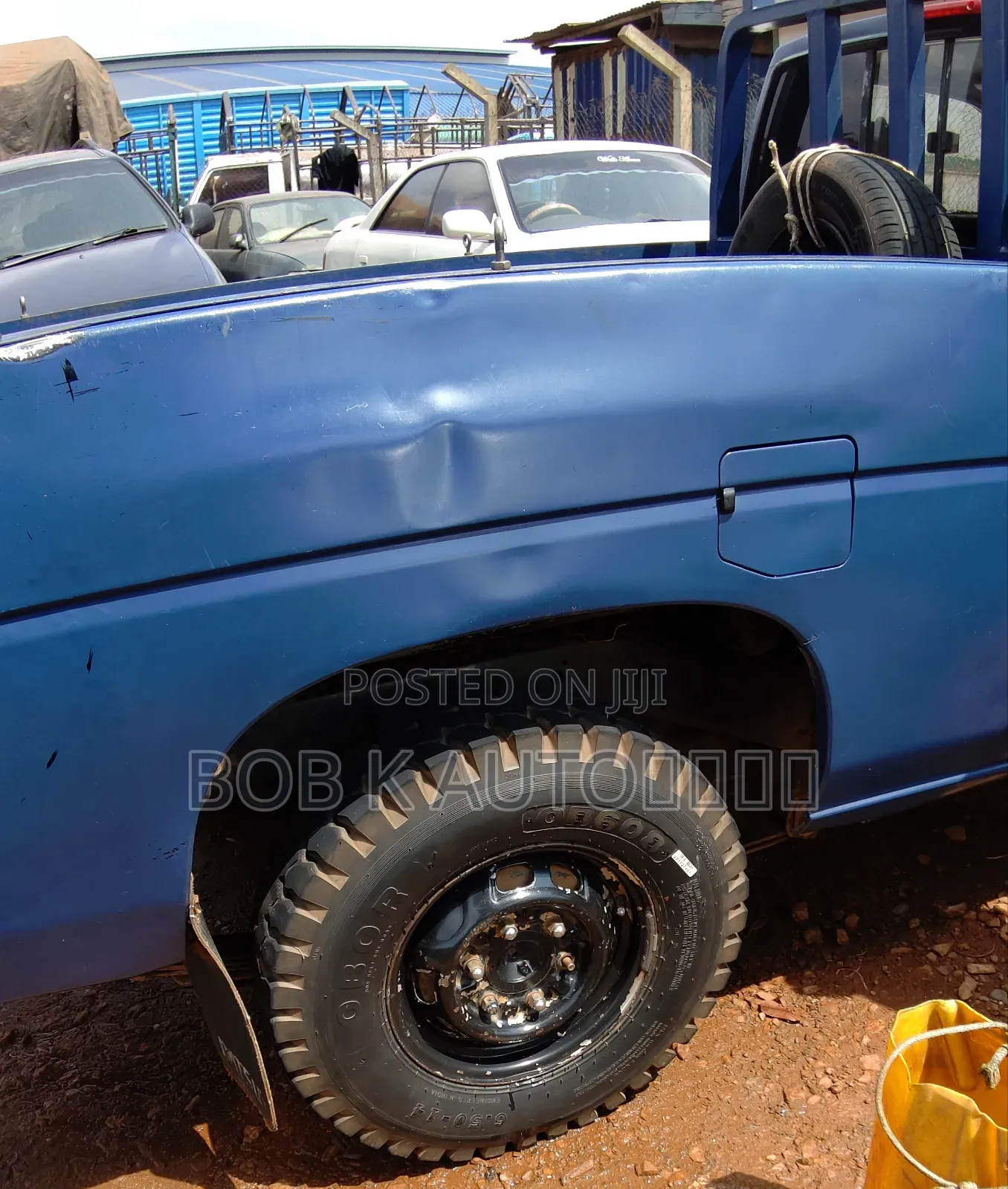 Nissan Pick-Up 1996 Blue