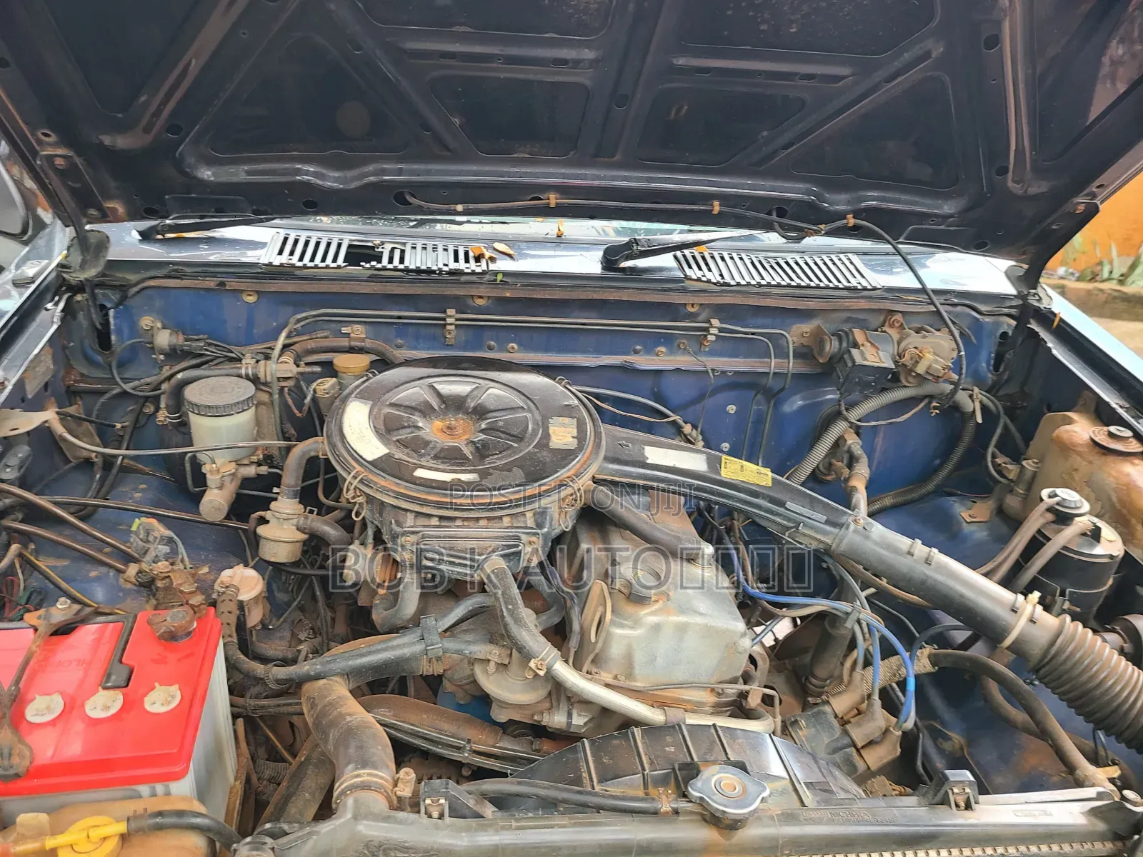 Nissan Pick-Up 1996 Blue