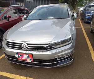 Volkswagen Passat 1.8T R-Line 4dr Sedan (1.8L 4cyl) 2017 Silver