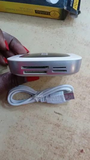 Multi-Card Reader and Usb Hub