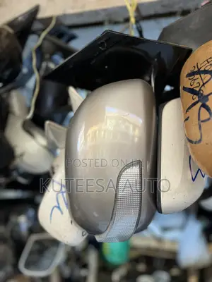 Harrier Kawundo 2008 Side Mirror