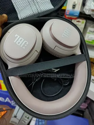 JBL Bluetooth Headphones/Wireless Over-Ear Headphones.
