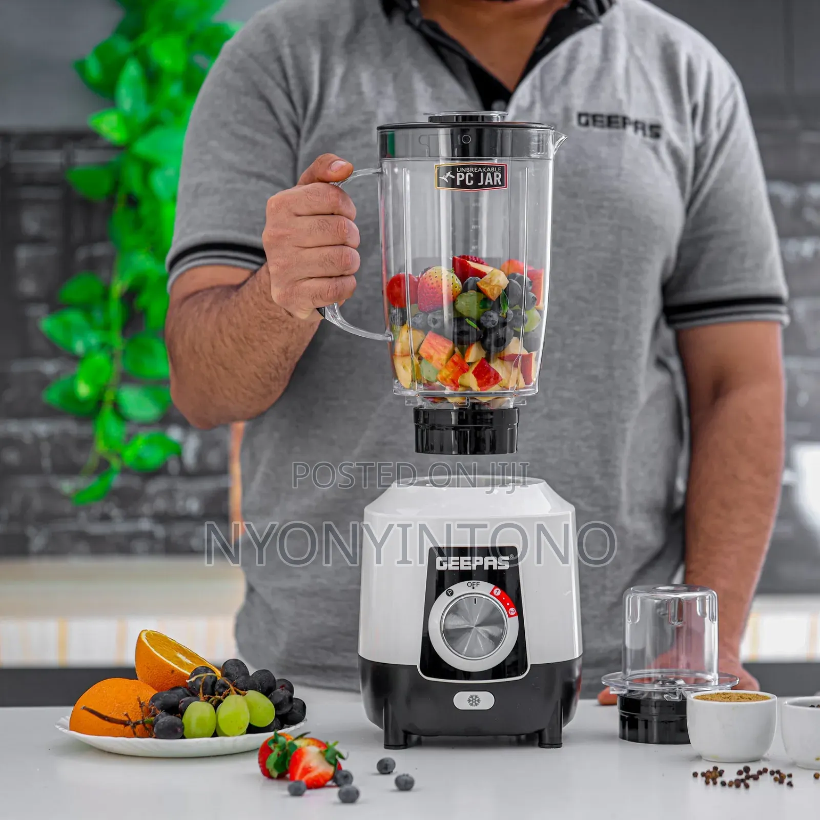 Geepas 2 In 1 Unbreakable Jar Juice Blender With Grinder