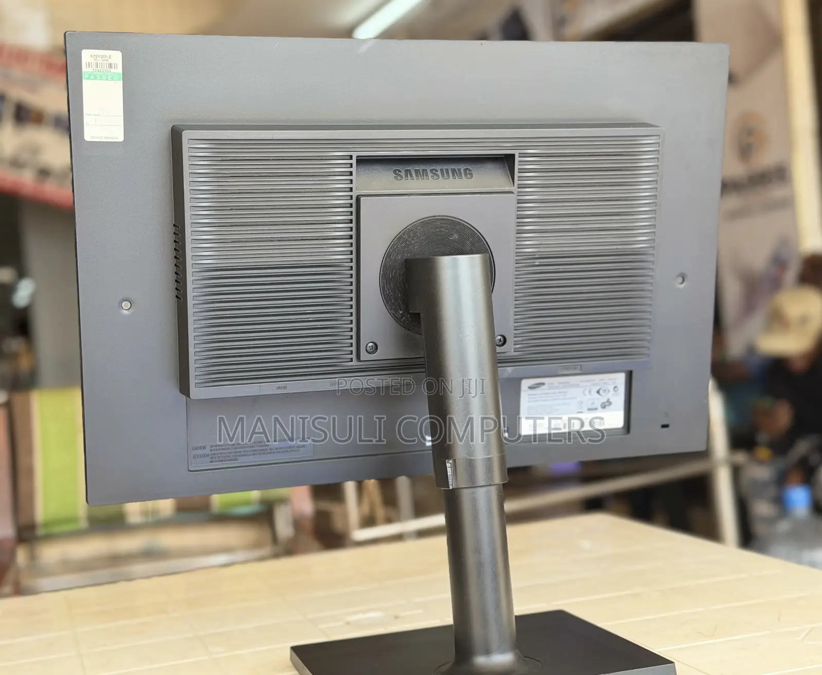 24 Inch Screen Ips Display Vga