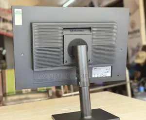 24 Inch Screen Ips Display Vga