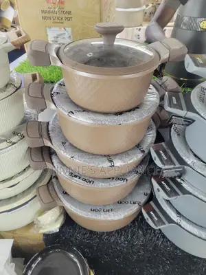 Sleek Ucc Life Cookware Set