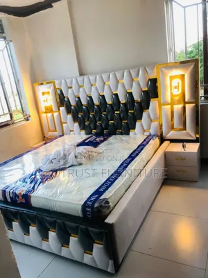 Lighting Bed 6by6 Black and White Color