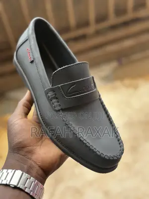 New Clarks Original Black Plain Sole Leather Moccasins