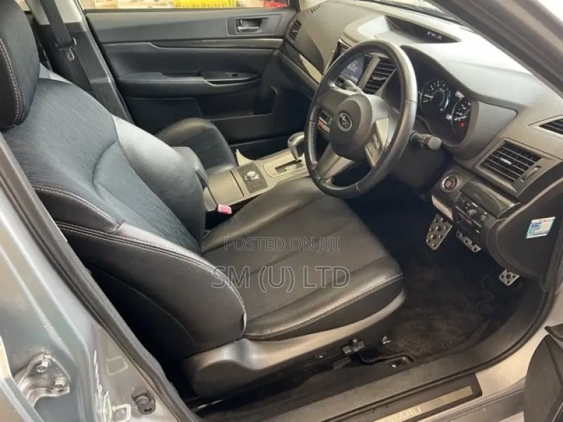 Subaru Legacy 2012 Silver