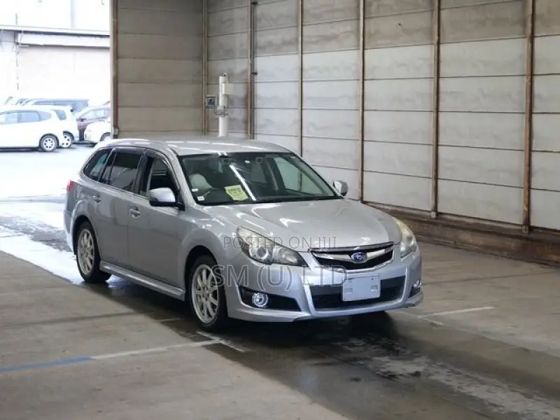 Subaru Legacy 2012 Silver