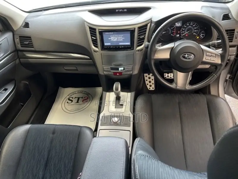 Subaru Legacy 2012 Silver