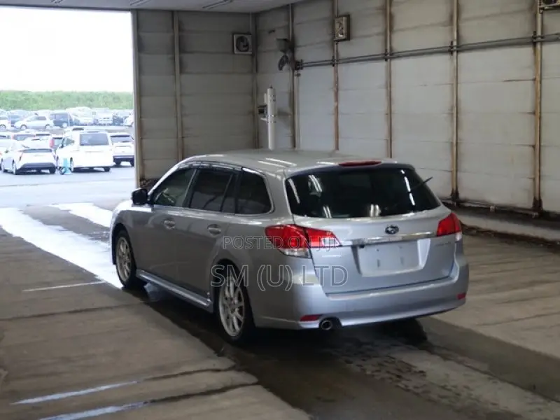 Subaru Legacy 2012 Silver