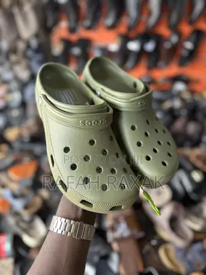 Original Men’S Green Rubber Crocs Classic Clogs