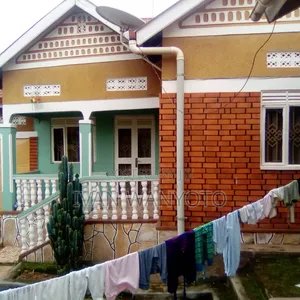 Furnished 2bdrm House in Ssisa for sale