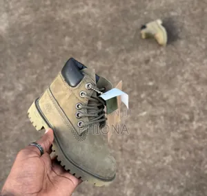 Kid Timberland