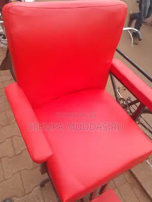 Barbers Levelled Saloon Chairs