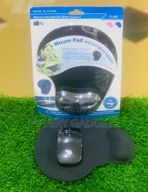 Mouse Pad With Wrist Support
