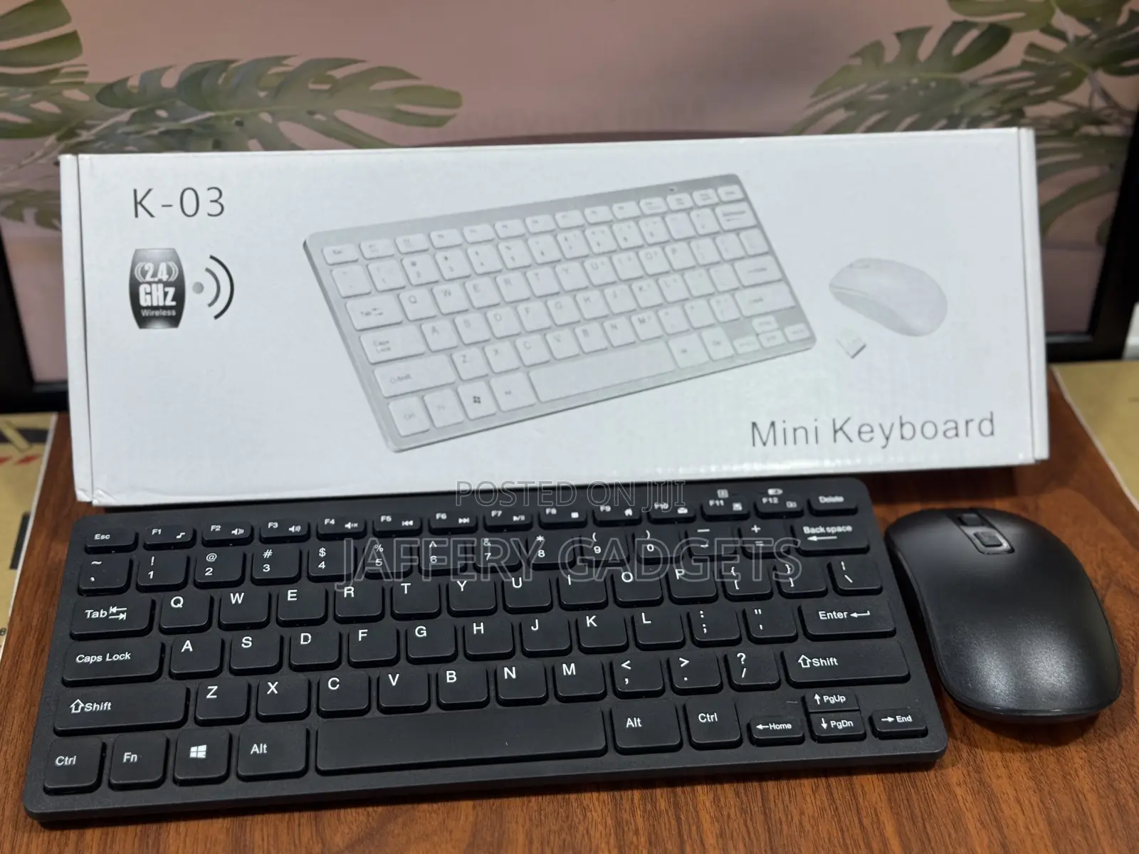 Mini Wireless Keyboard Mouse Combo