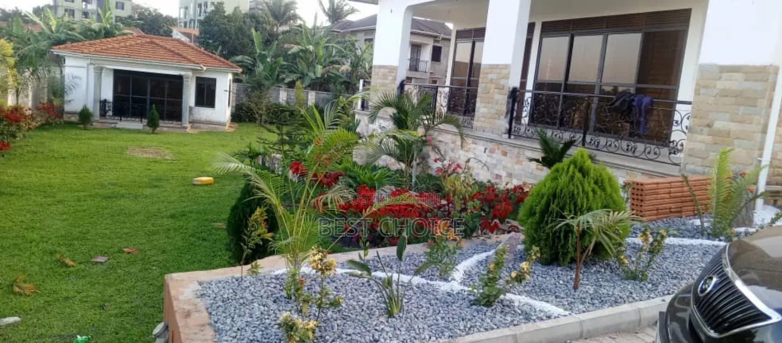 Expert Compound Designing/Land Scaping Services for Beautiful Spaces.