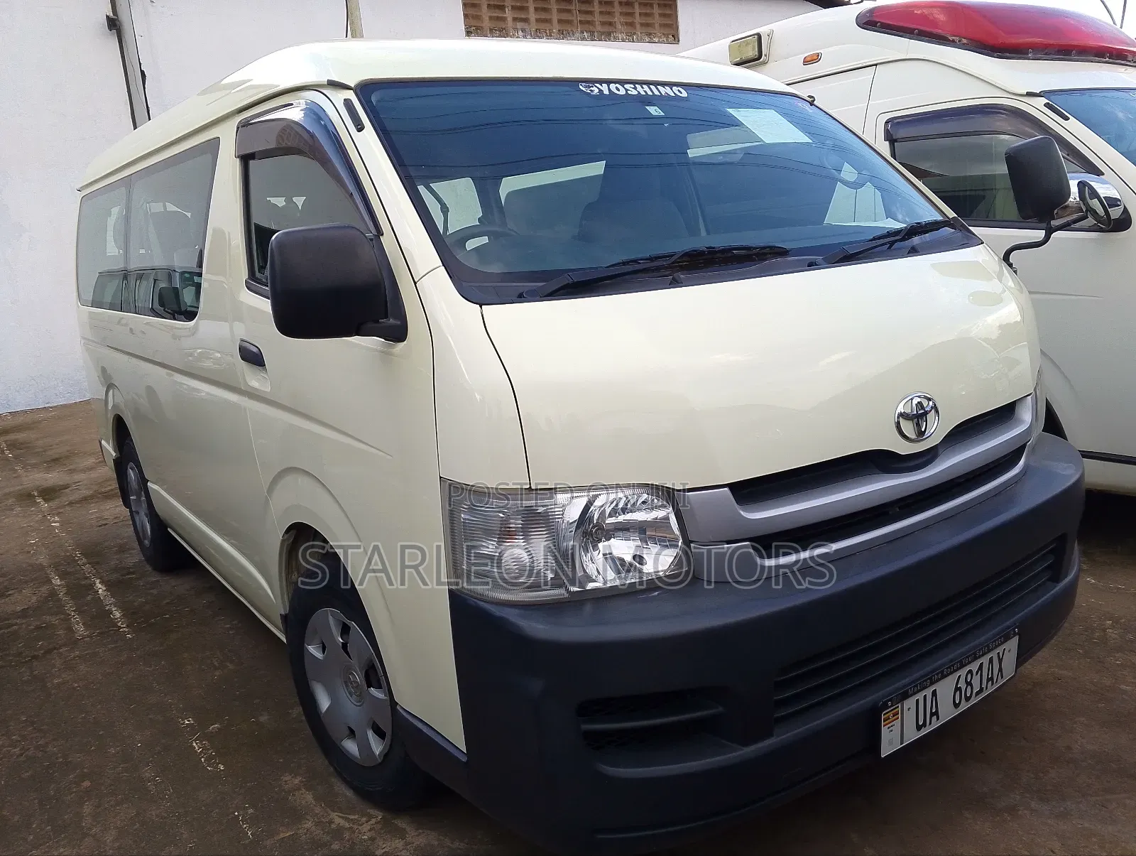 Toyota HiAce 2010