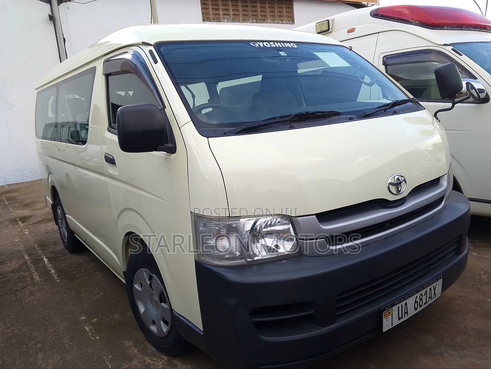 Toyota HiAce 2010