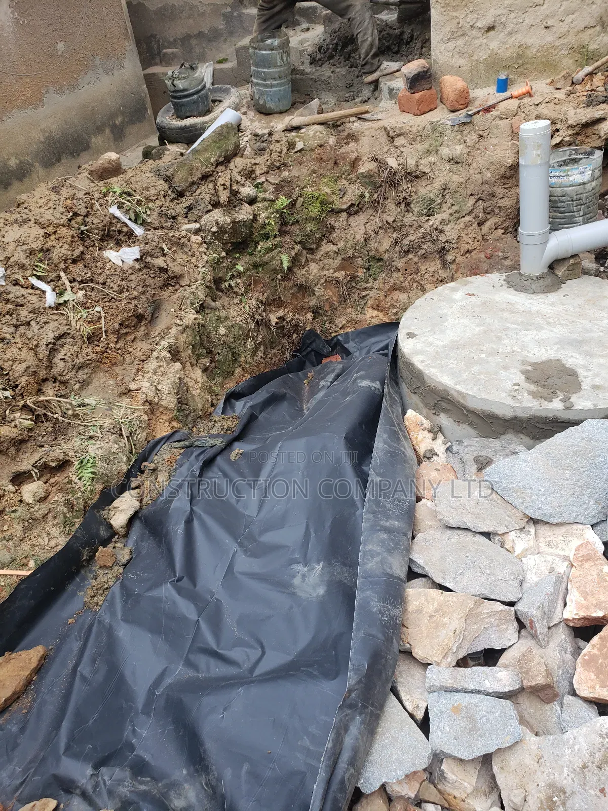 Sealed Bio Digester With Pipe Work