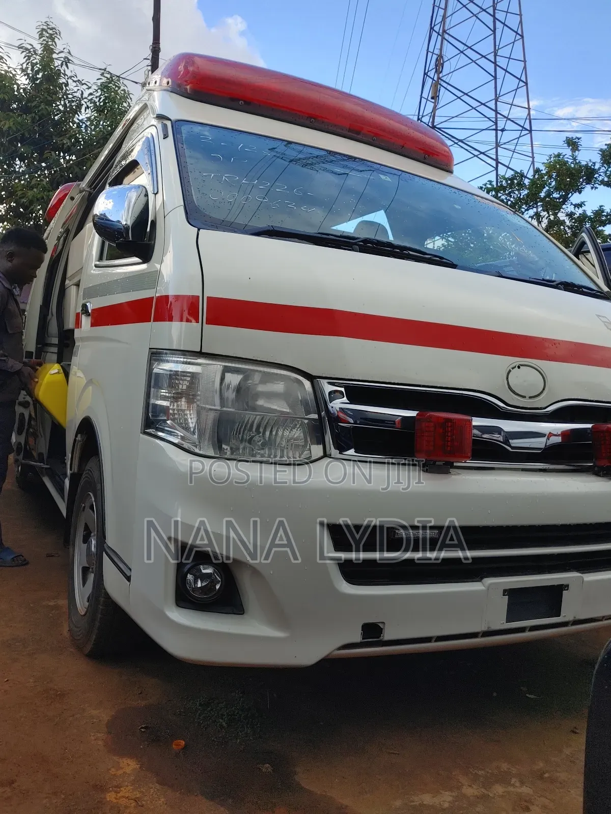Toyota HiAce 2012 White
