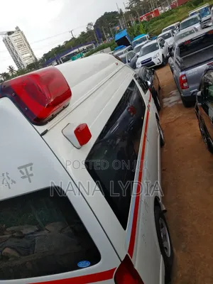 Toyota HiAce 2012 White