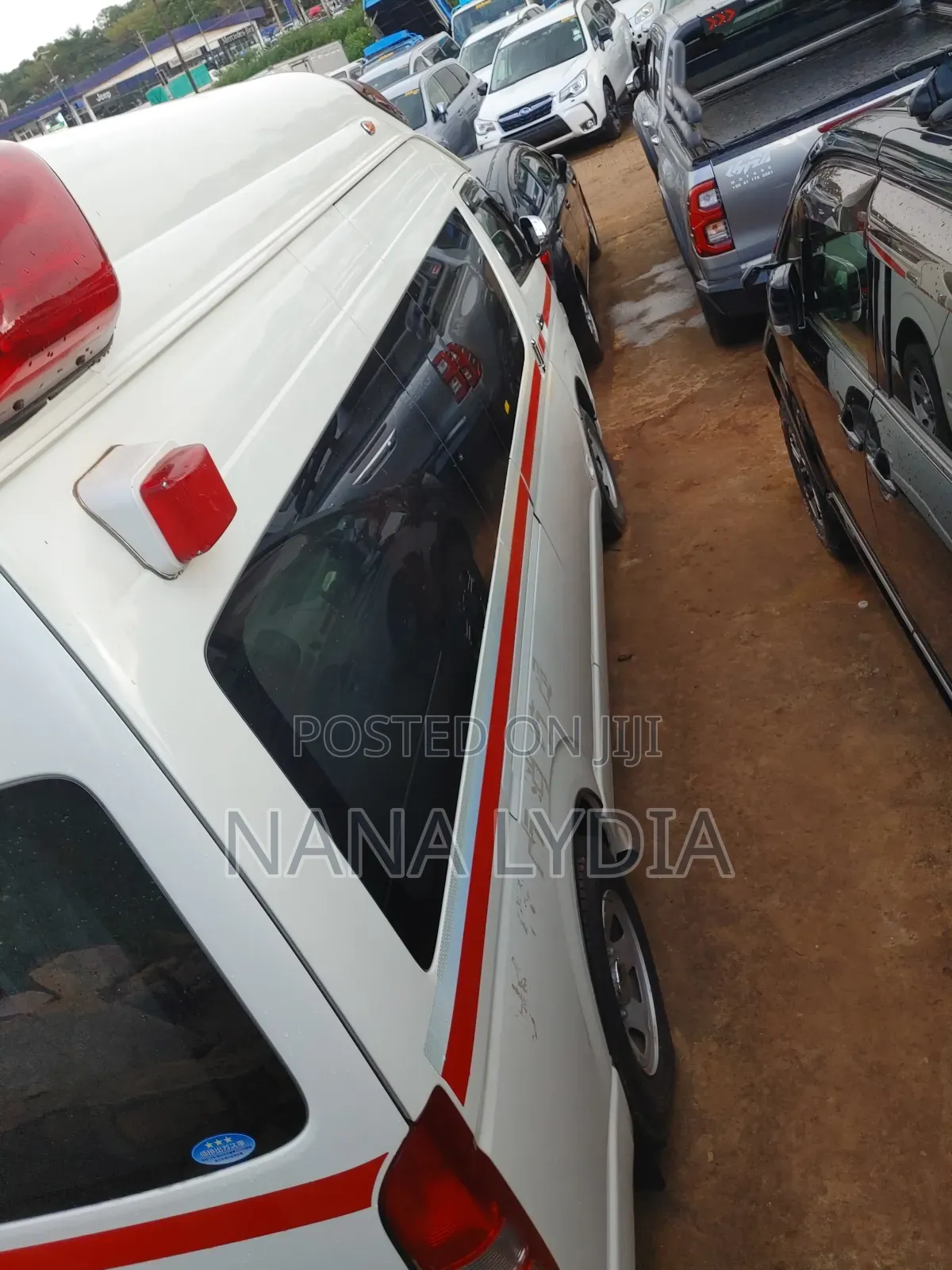 Toyota HiAce 2012 White