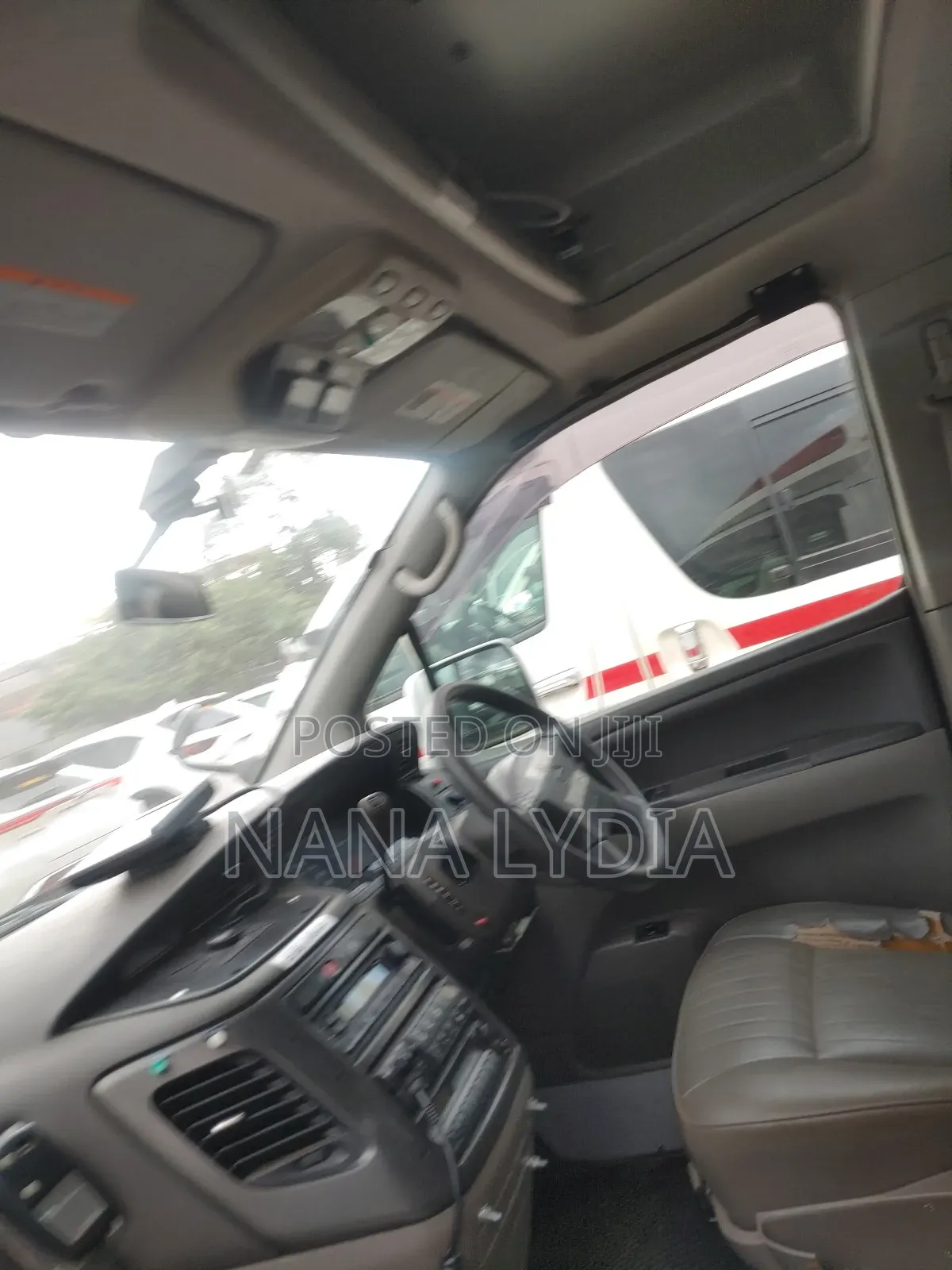 Nissan Civilian 2012 White