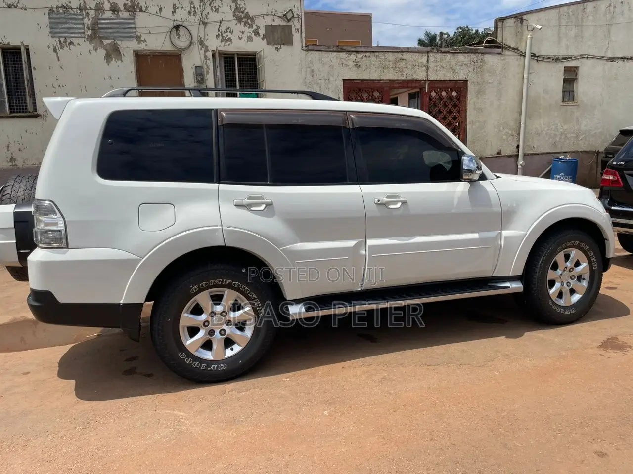 Mitsubishi Pajero 2008 White