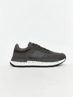 Luxury Men's Lace-Up Sneaker