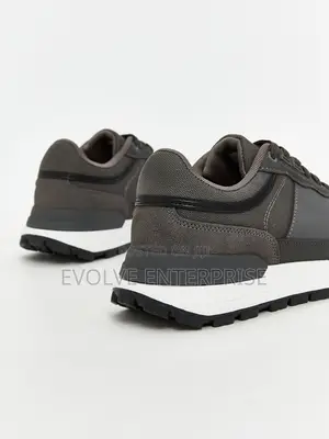 Luxury Men's Lace-Up Sneaker