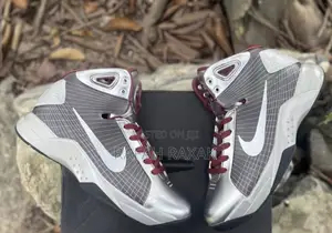 Original Nike Kobe Aston Martin Pack V/ Hyperdunk Basketball Sneakers