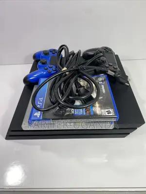 Mate Black Ps4 Pro/ Ps4 Pro Slightly Used