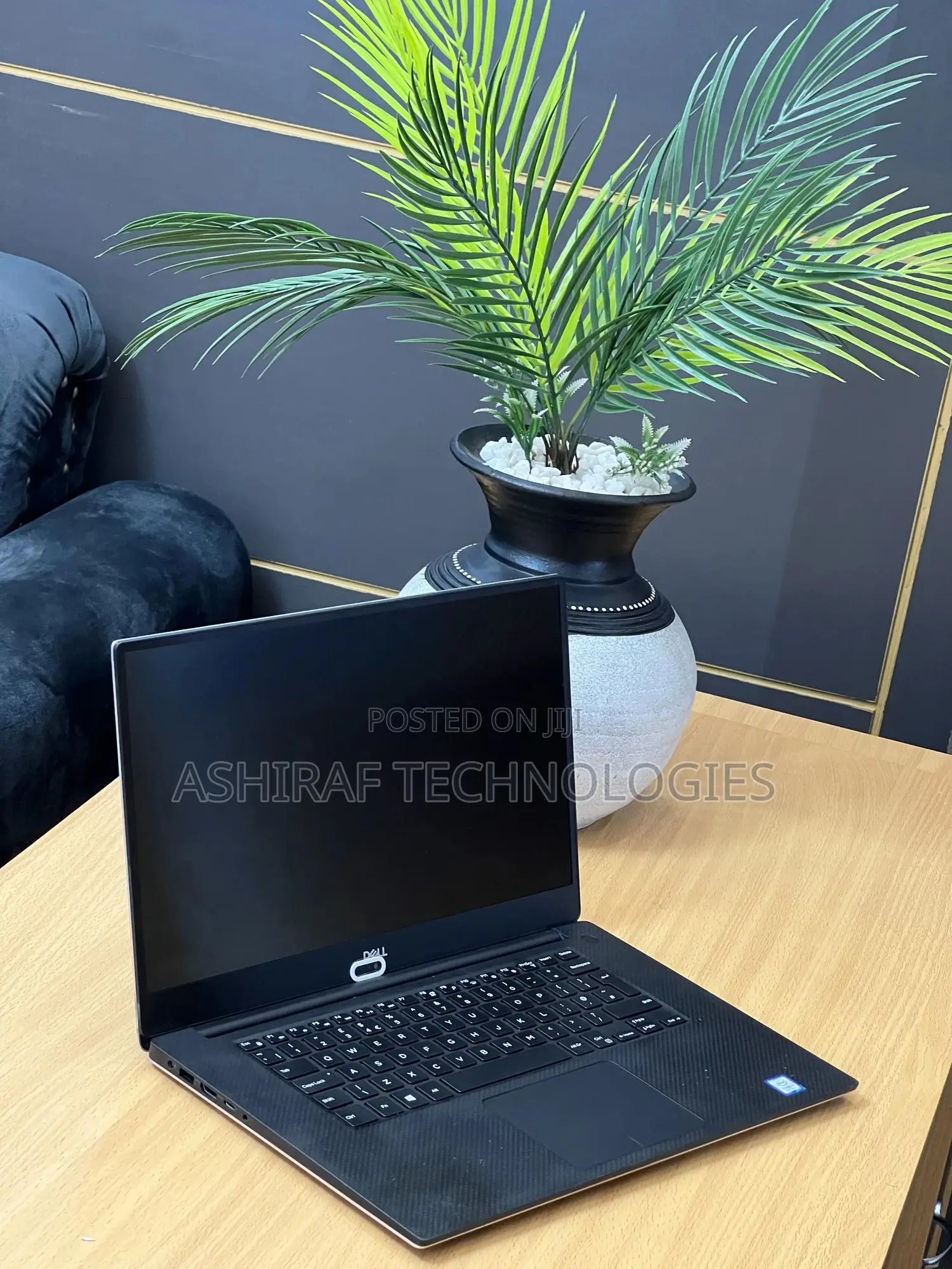 New Laptop Dell XPS 15 9570 16GB Intel Core I7 SSD 512GB